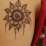 Eid Mehndi Designs For Hands 006