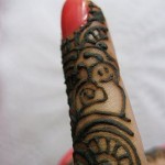Simple Mehndi Designs For Hands, Feet And Fingers 008