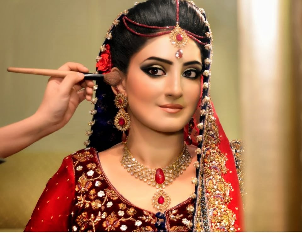 Pakistani Bridal Makeup Pictures 2018