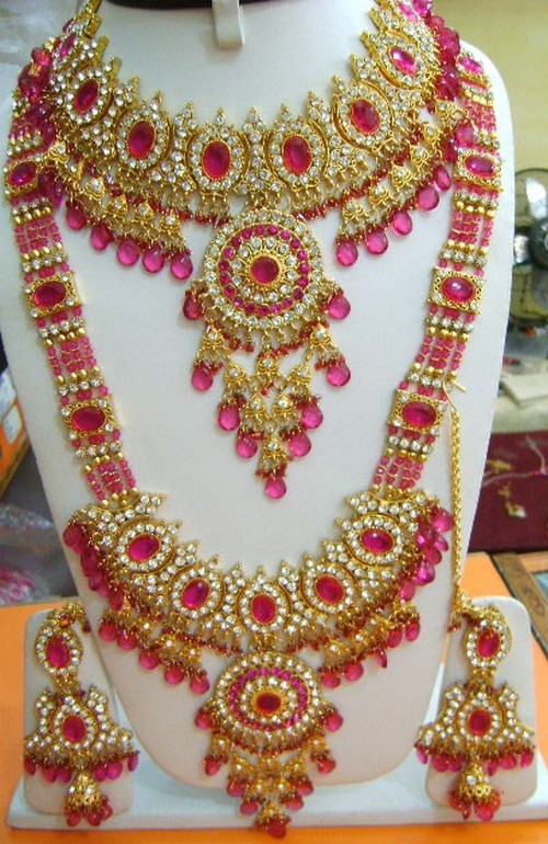 Bridal Gold Jewellery Designs With Price in Pakistan 2016