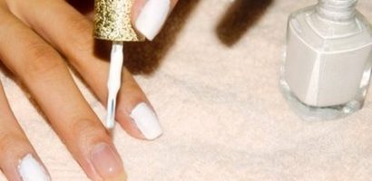 How To Paint Your Nails?