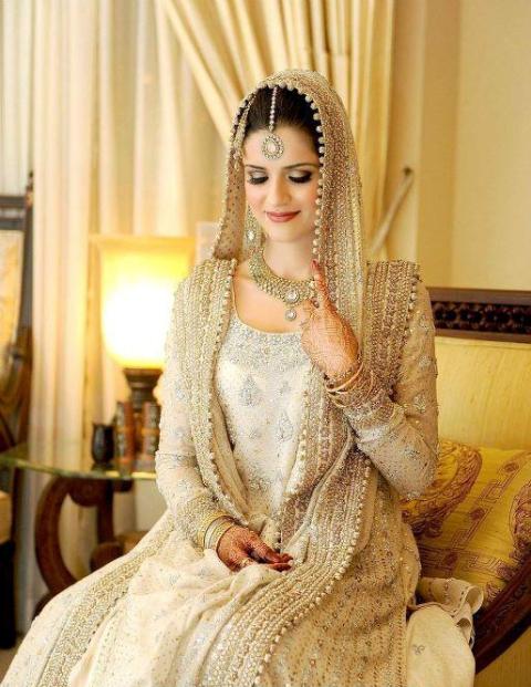 Pakistani designer bridal dresses 2024