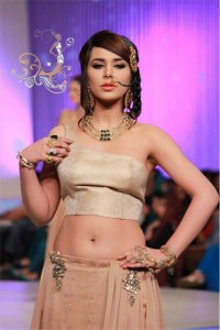 pakistani model ayyan ali without makeup