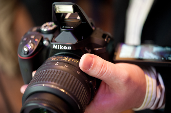 differences between nikon d3200 and d3300