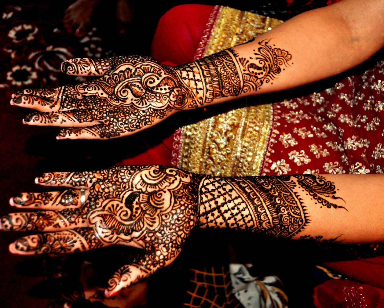 black mehndi designs for hand