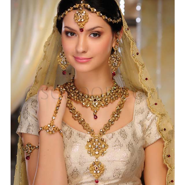 Bridal Gold Jewellery Designs With Price in Pakistan 2018