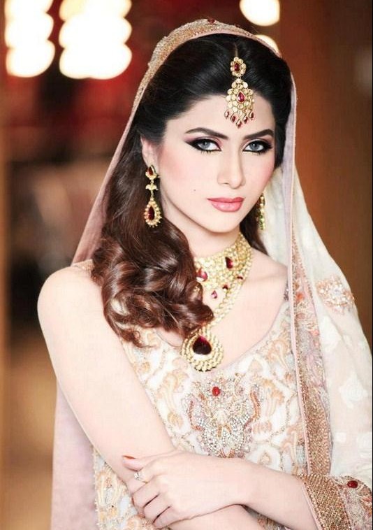 Bridal Gold Jewellery Designs With Price in Pakistan 2018