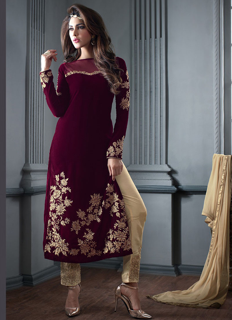 9 Beautiful And Attractive Velvet Salwar Suits For Ladies