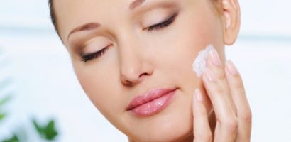 Skin Care Tips for Oily Skin in Summer in Urdu