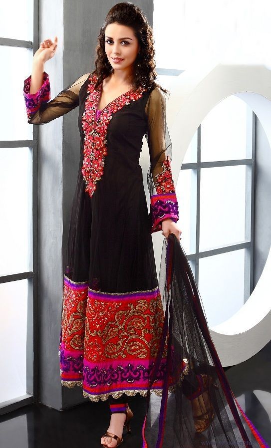 Shadi Dresses 2022 for Pakistani Girl Pictures