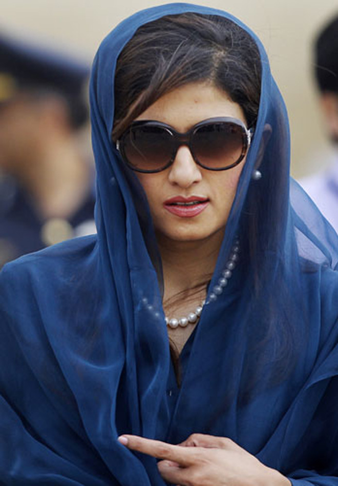 How to Wear Dupatta on Head in Different Styles with 