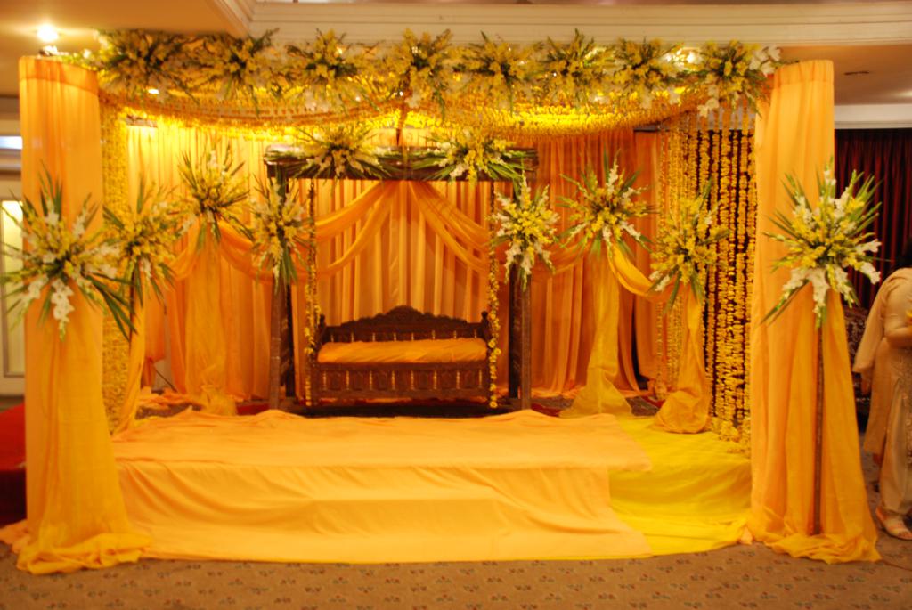 pakistani mehndi function decorations