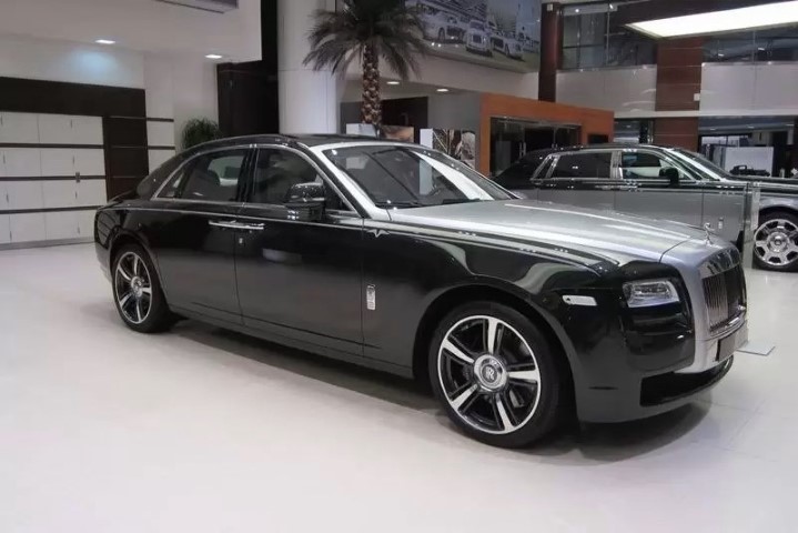 Rolls Royce 2022 Price in Pakistan Ghost Phantom Cullinan Wraith